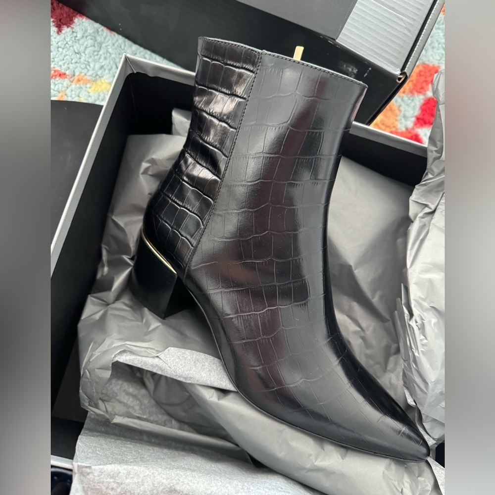 NIB Thursday Boot Co. Black Luna Croco 10.5